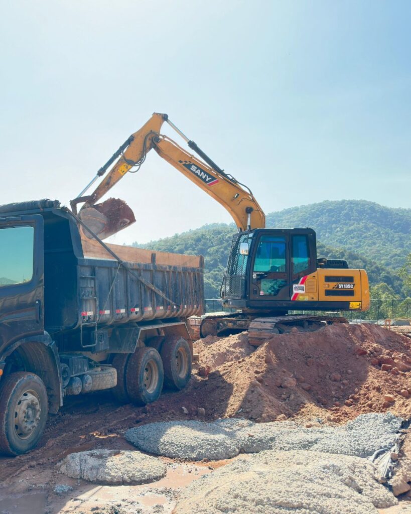 Six Engenharia - Construção civil -Pavimentação - Infraestrutura - Terraplanagem